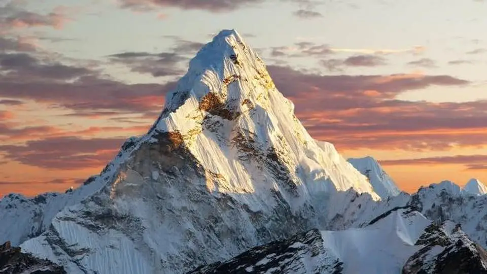 La Montaña Más Alta del Mundo, esta de festejo!