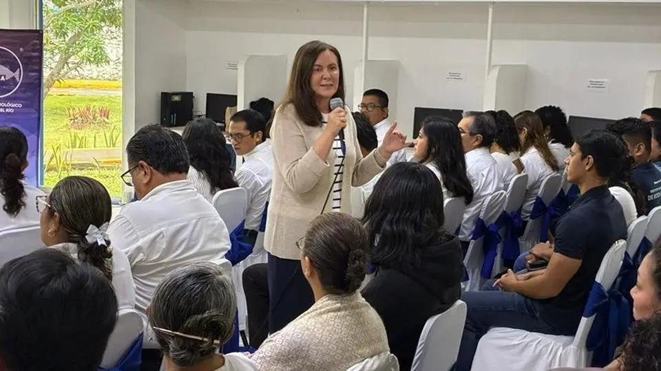 Constellation Brands impulsa la formación de valores y hábitos en estudiantes y padres de familia 
