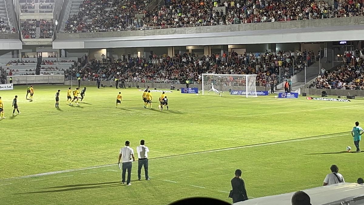 ¡Piratas FC ya hizo historia en el remodelado estadio Luis 'Pirata' Fuente! ??????